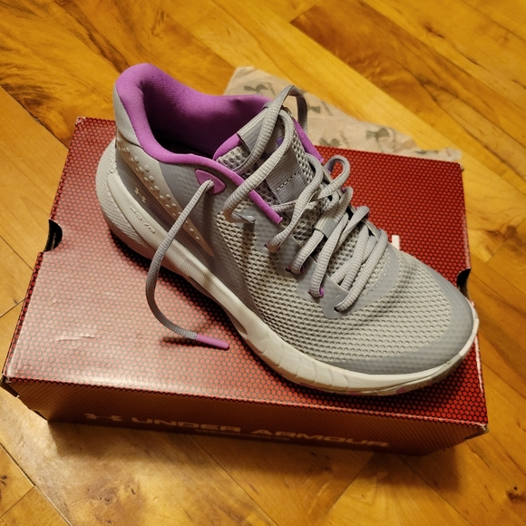 NWT Under Armour HOVR Breakthru Mod grey purple basketball shoes - Picture 3 of 6